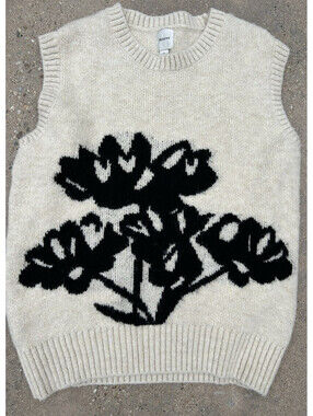 Anthropologie Maeve Womens Sweater Vest Size Medium Black Decorative Flower